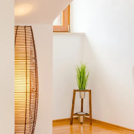 Pink Johnny Apartment Postira